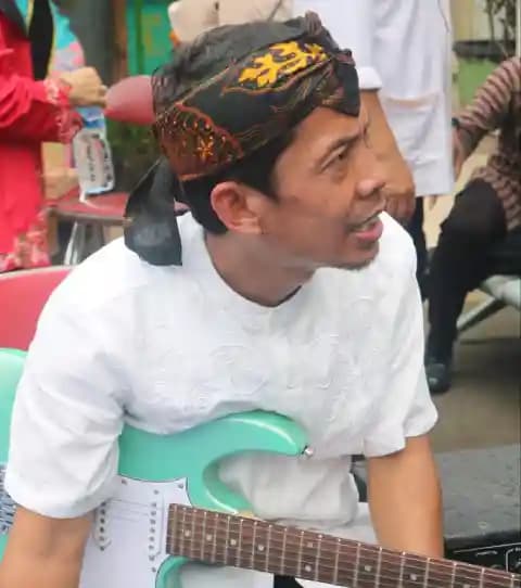 Toto Muharyadi, S.Pd